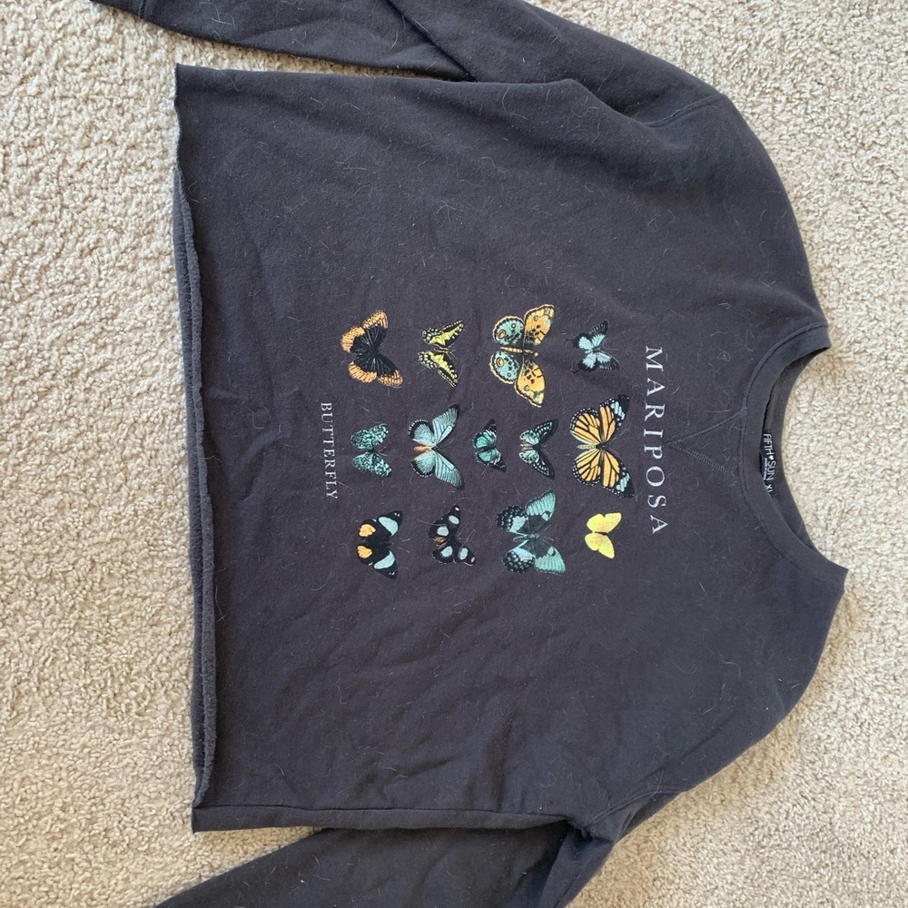 Cropped butterfly sweatshirt